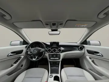 Mercedes-Benz CLA 200 d 7G-DCT Urban