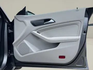 Mercedes-Benz CLA 200 d 7G-DCT Urban