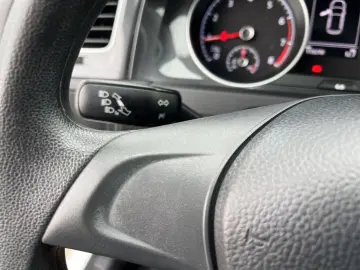 Volkswagen Golf 1.0 TSI Trendline