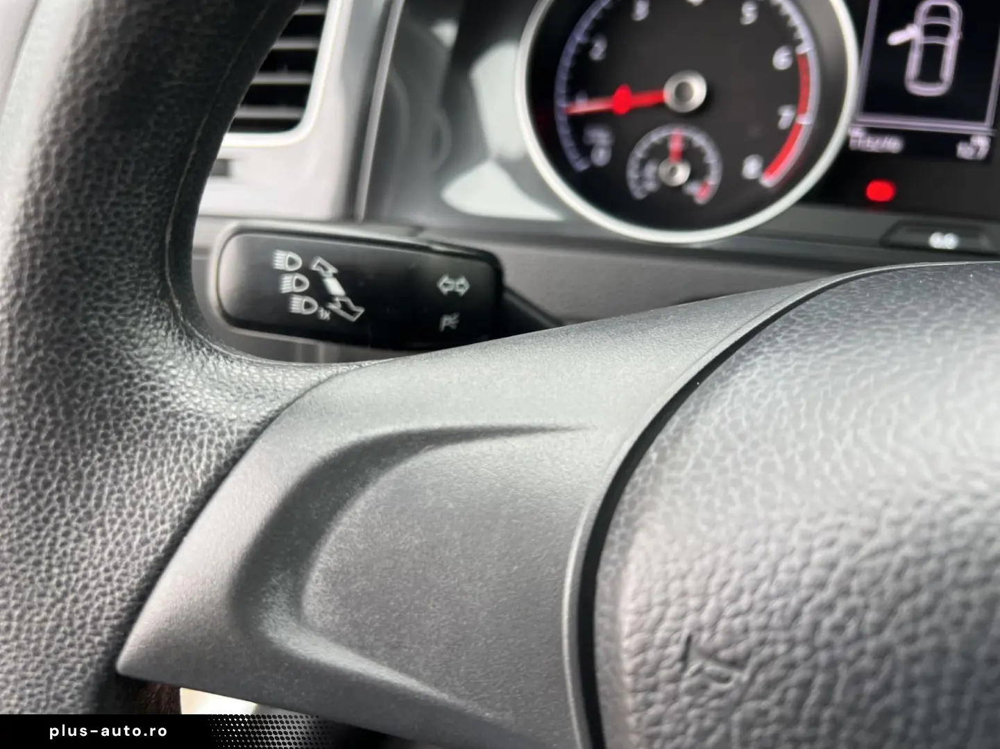 Volkswagen Golf 1.0 TSI Trendline