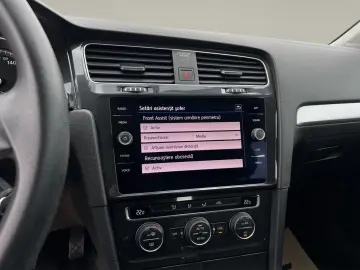 Volkswagen Golf 1.0 TSI Trendline