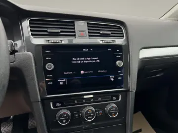 Volkswagen Golf 1.0 TSI Trendline