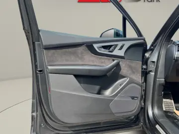 Audi Q7 3.0 50 TDI quattro Tiptronic S Line