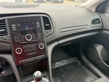 Renault Megane ENERGY TCe Zen