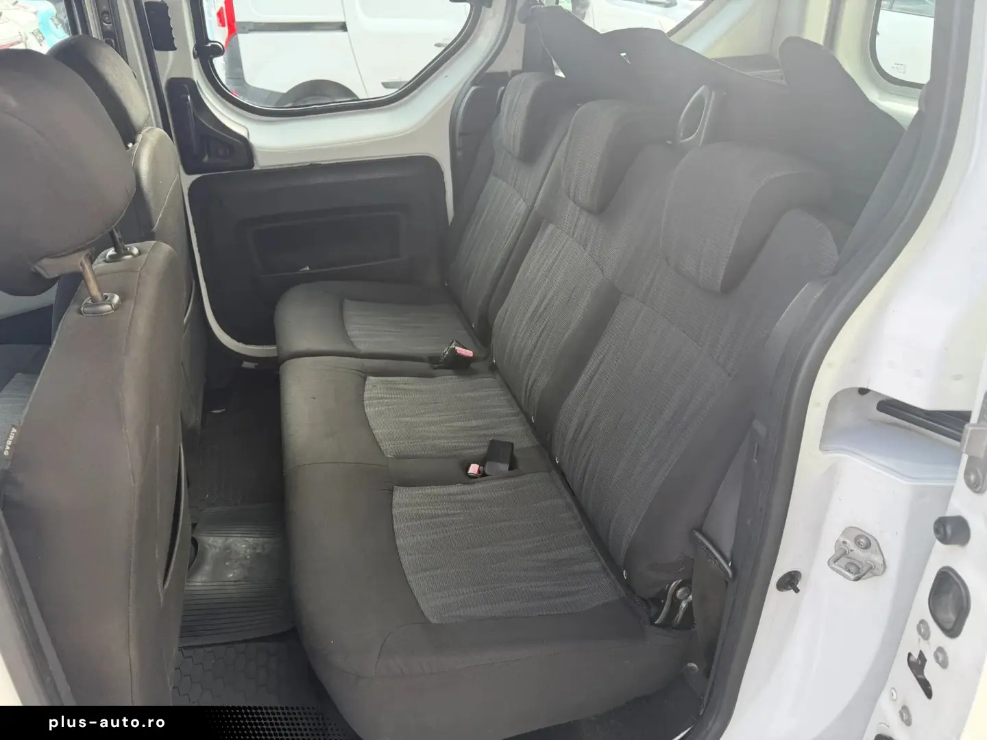 Dacia Dokker 1.6 102 CP Laureate