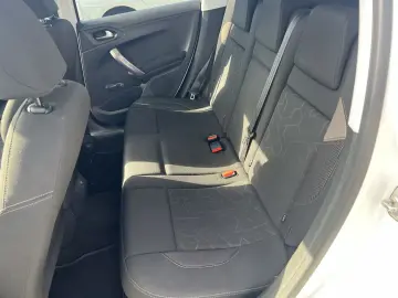 Peugeot 2008 1.6 Blue-HDi Style