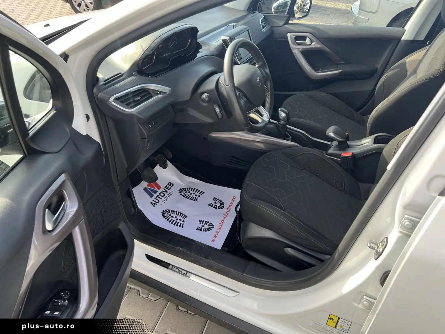 Peugeot 2008 1.6 Blue-HDi Style