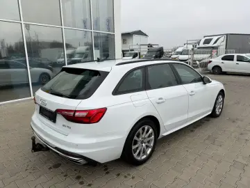 Audi A4 Avant 30 TDI S tronic