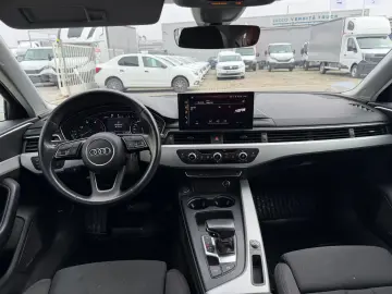 Audi A4 Avant 30 TDI S tronic