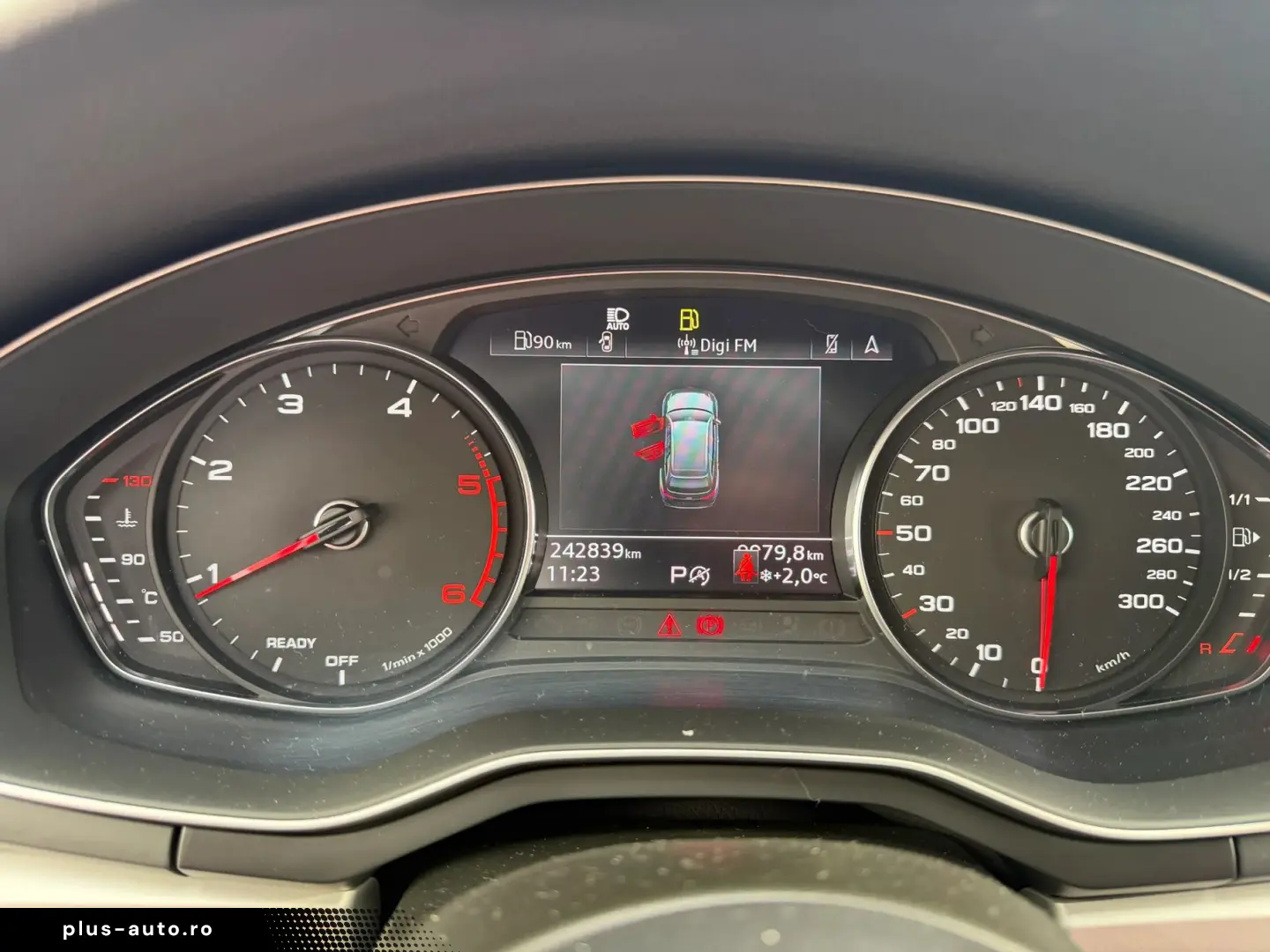 Audi A4 Avant 30 TDI S tronic