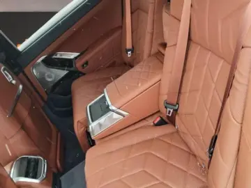 BMW Seria 7 M760e xDrive G70