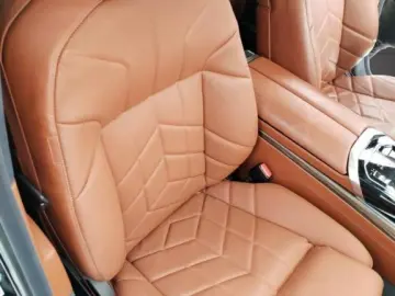 BMW Seria 7 M760e xDrive G70