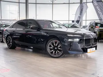 BMW Seria 7 M760e xDrive G70