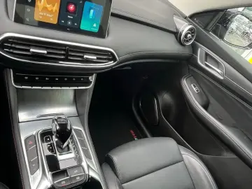 MG MG EHS PLUG-IN HYBRID 1.5 T-GDI 258CP  Autonomie EV (WLTP