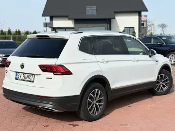 Volkswagen Tiguan - 7 Locuri