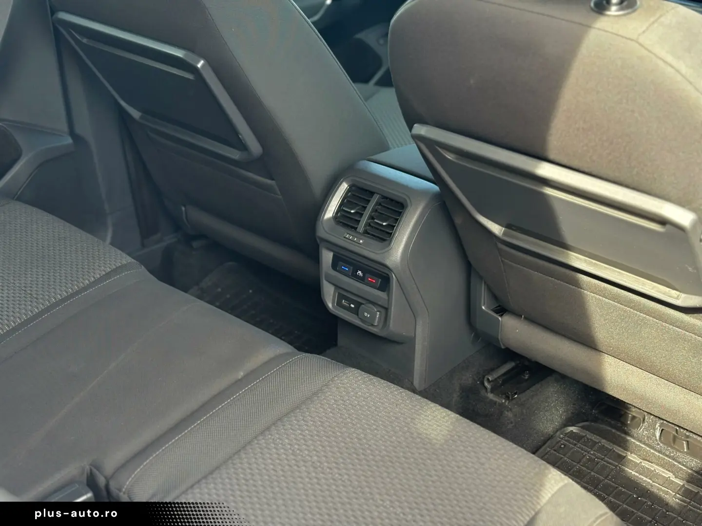 Volkswagen Tiguan - 7 Locuri