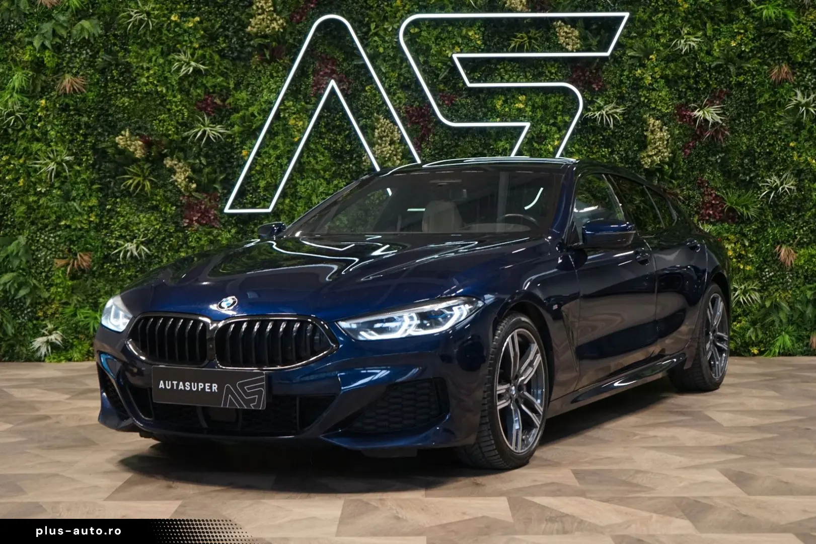 BMW 840i XDRIVE B&W PANO HUD CARBON 43.636 € NETTO