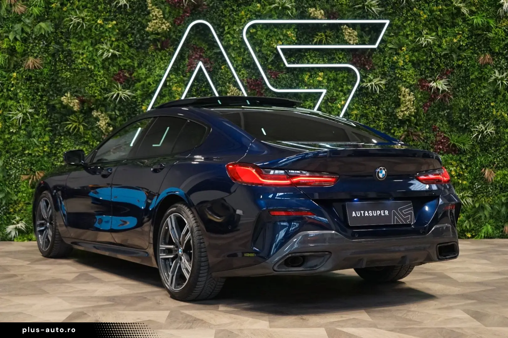 BMW 840i XDRIVE B&W PANO HUD CARBON 43.636 € NETTO