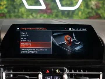 BMW 840i XDRIVE B&W PANO HUD CARBON 43.636 € NETTO