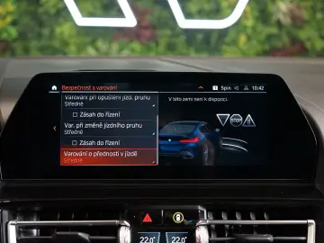 BMW 840i XDRIVE B&W PANO HUD CARBON 43.636 € NETTO