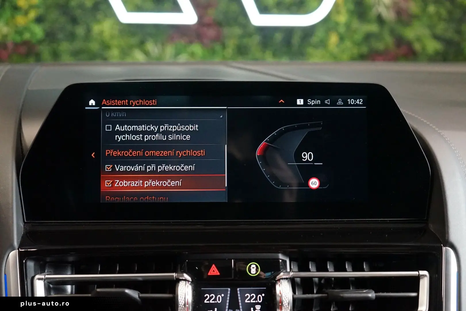 BMW 840i XDRIVE B&W PANO HUD CARBON 43.636 € NETTO