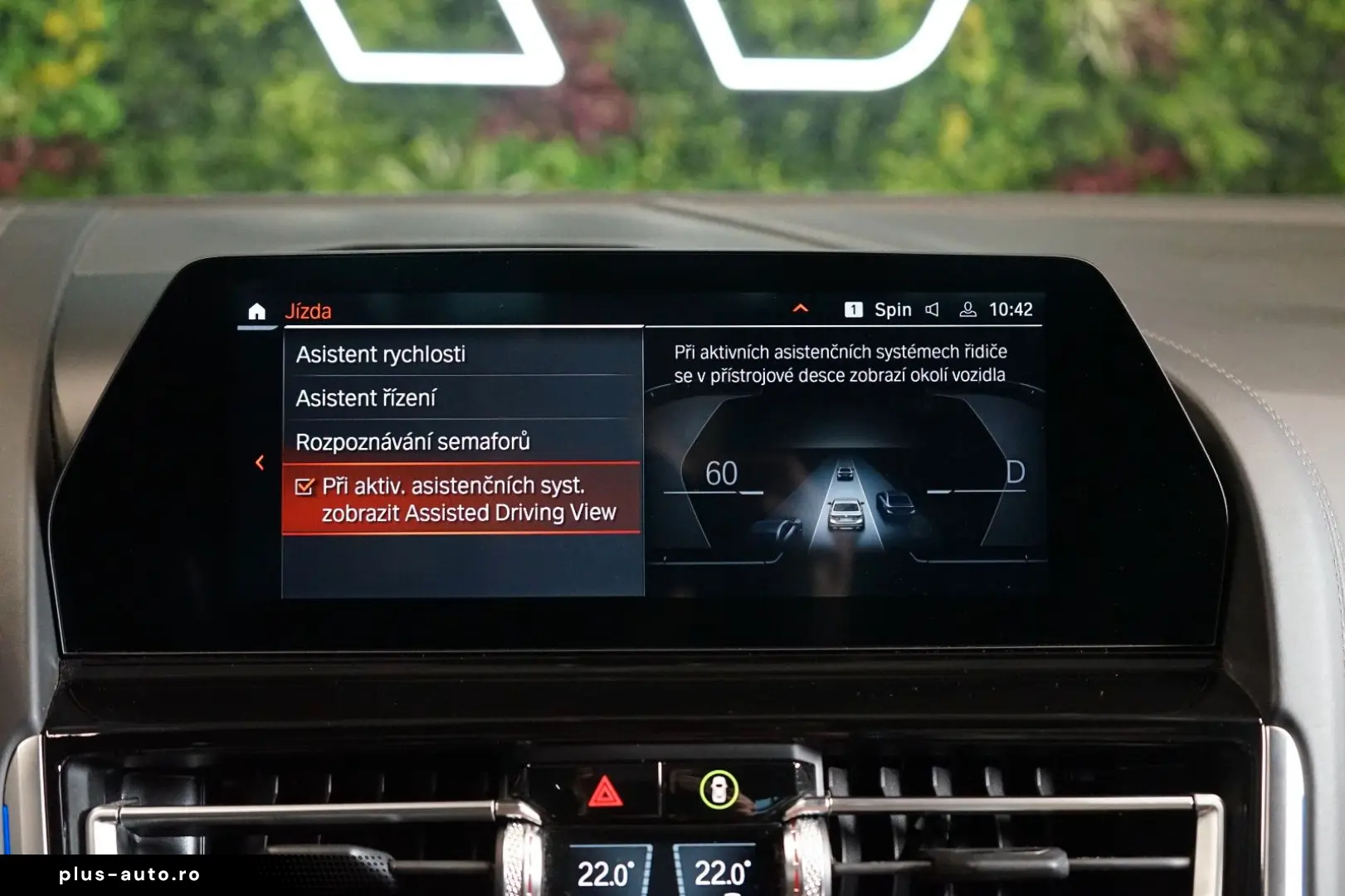 BMW 840i XDRIVE B&W PANO HUD CARBON 43.636 € NETTO