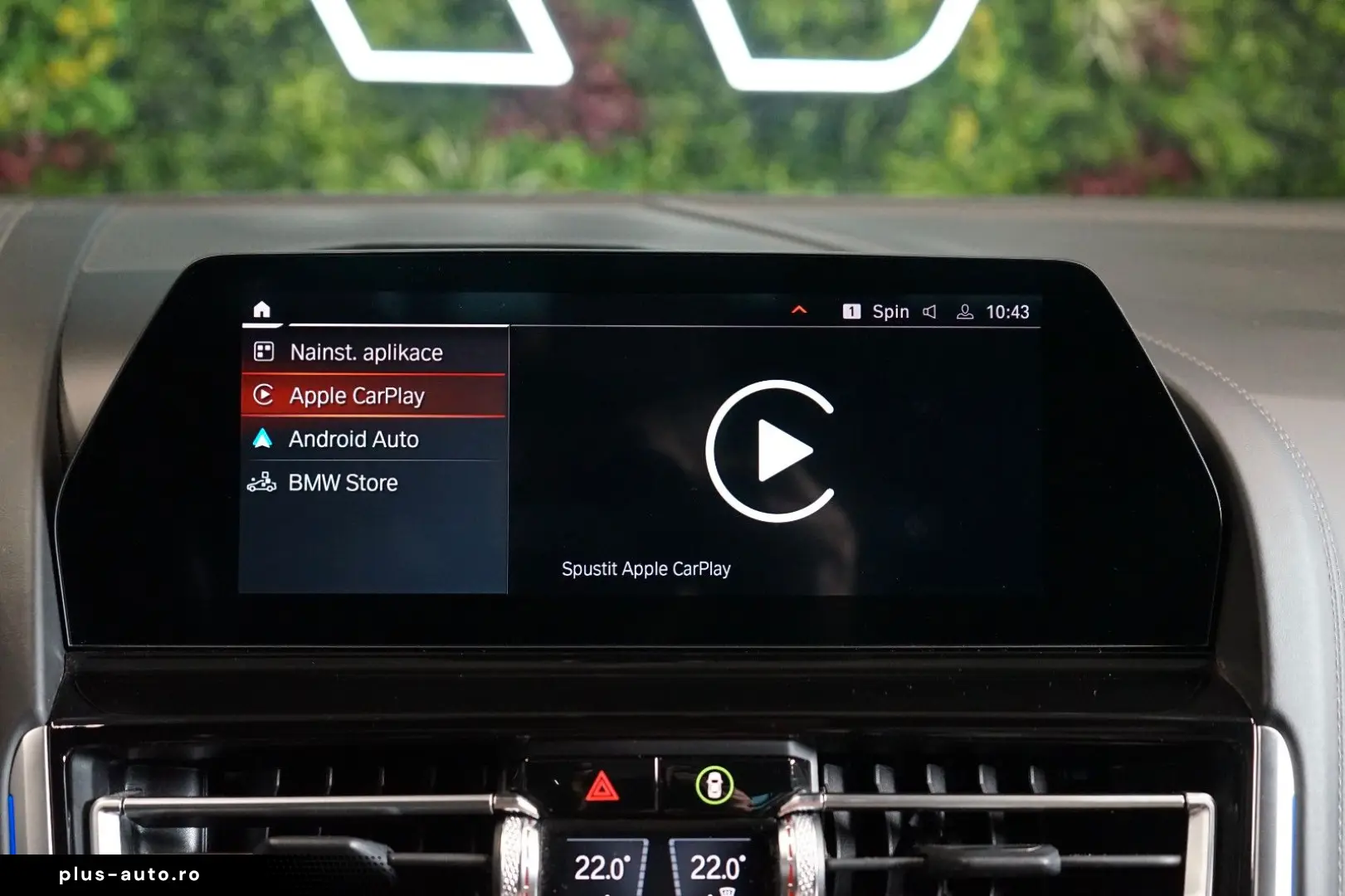 BMW 840i XDRIVE B&W PANO HUD CARBON 43.636 € NETTO