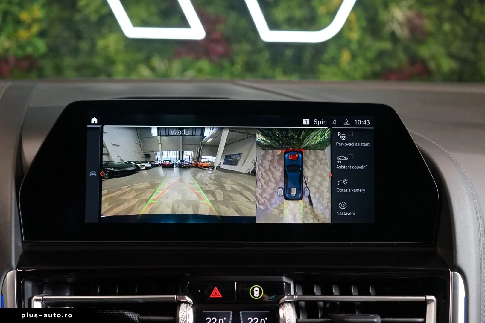 BMW 840i XDRIVE B&W PANO HUD CARBON 43.636 € NETTO