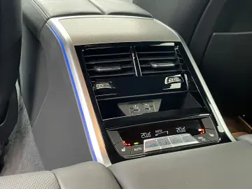 BMW 840d xDrive Gran Coupe M Sport Pro Iconic Glow