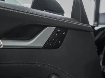 PORSCHE 992.1 Turbo Cabriolet   CARBON   APPROVED