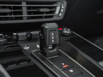 PORSCHE 992.1 Turbo Cabriolet   CARBON   APPROVED