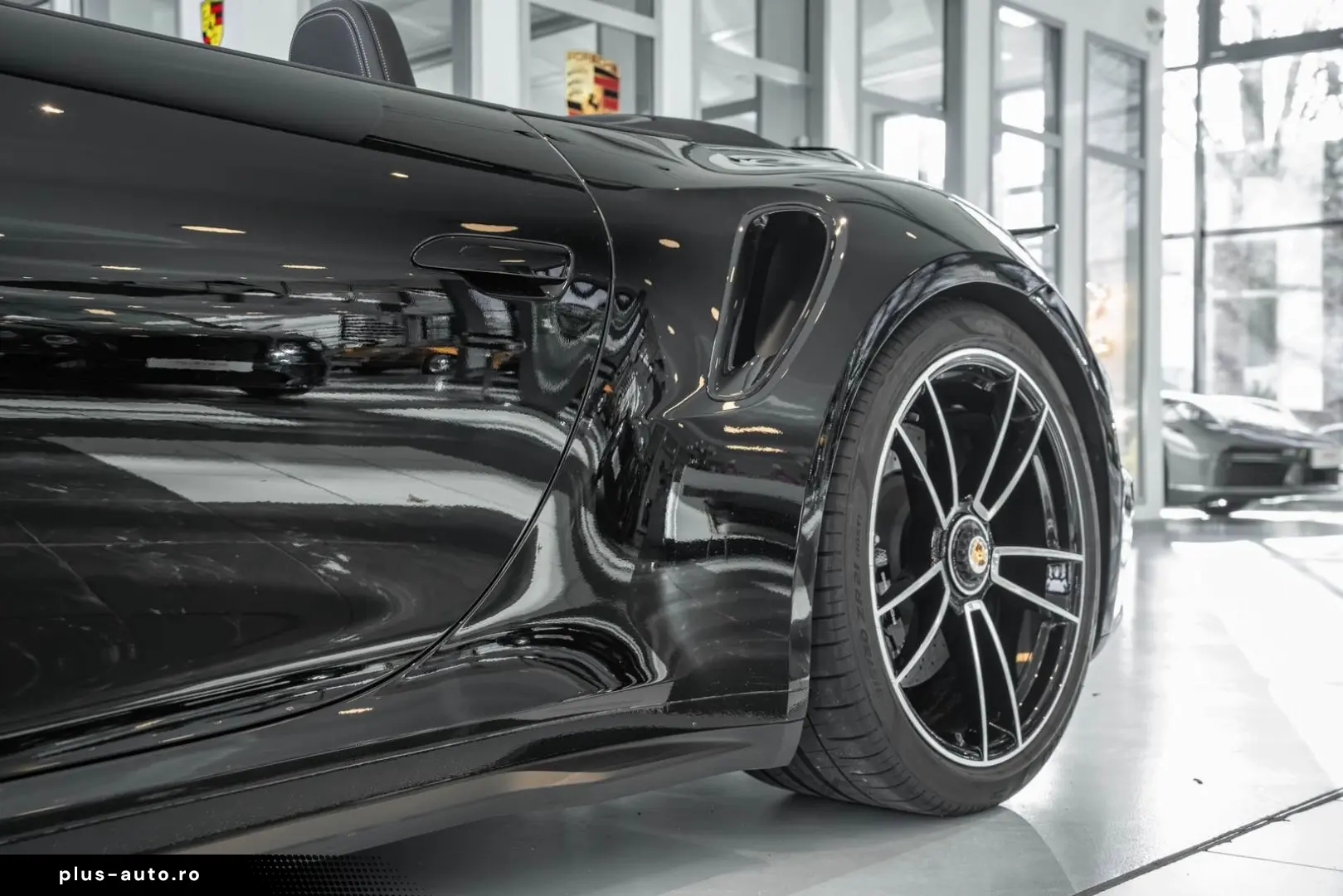 PORSCHE 992.1 Turbo Cabriolet   CARBON   APPROVED