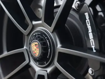 PORSCHE 992 Carrera 4 GTS   PDCC - Pano - Camera - PASM