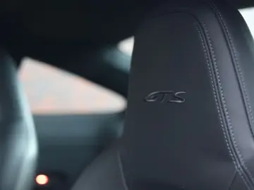 PORSCHE 992 Carrera 4 GTS   PDCC - Pano - Camera - PASM