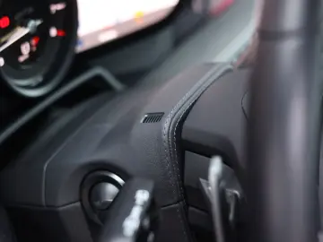 PORSCHE 992 Carrera 4 GTS   PDCC - Pano - Camera - PASM