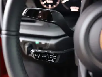 PORSCHE 992 Carrera 4 GTS   PDCC - Pano - Camera - PASM