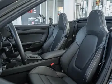 PORSCHE 992.1 GTS Cabriolet   2. Hand   Approved 01 27