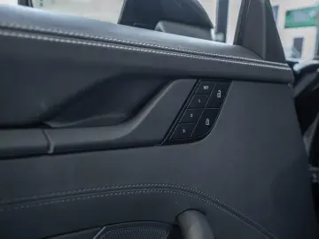 PORSCHE 992.1 GTS Cabriolet   2. Hand   Approved 01 27