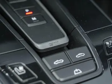 PORSCHE 992.1 GTS Cabriolet   2. Hand   Approved 01 27