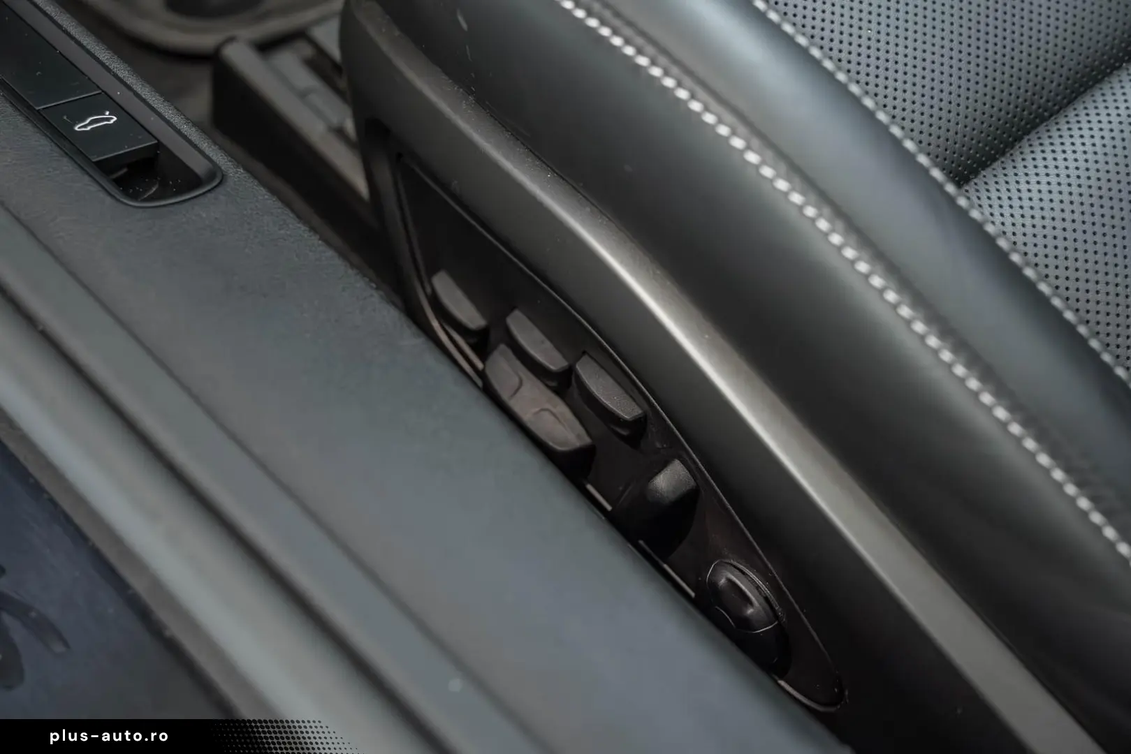 PORSCHE 992.1 GTS Cabriolet   2. Hand   Approved 01 27