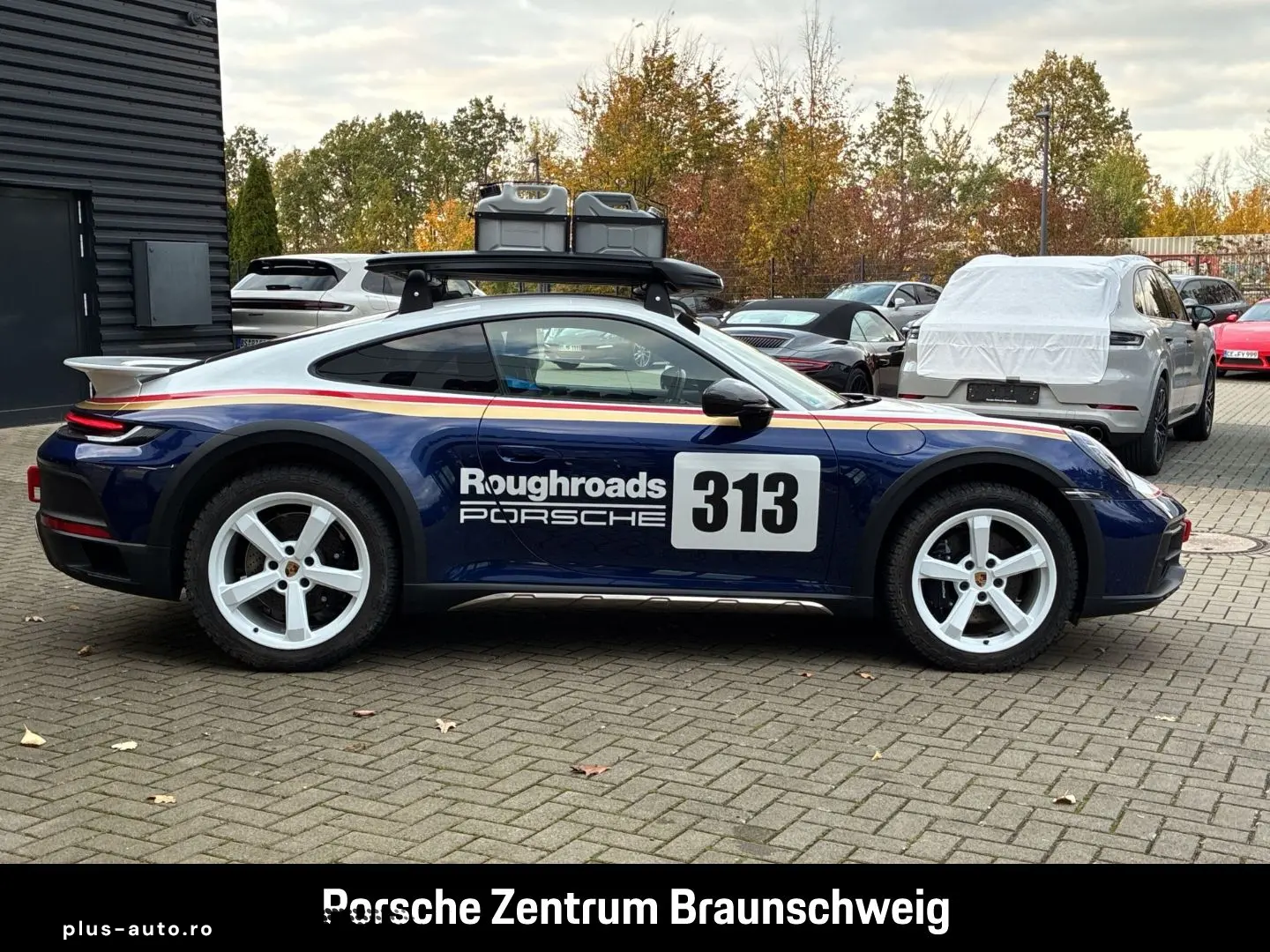 PORSCHE 992 911 Dakar Burmester HA-Lenkung Sportabgas
