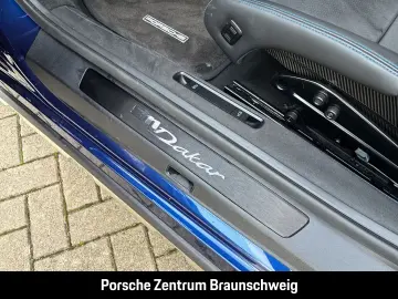 PORSCHE 992 911 Dakar Burmester HA-Lenkung Sportabgas