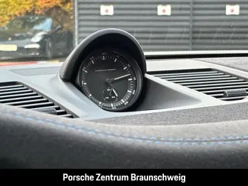 PORSCHE 992 911 Dakar Burmester HA-Lenkung Sportabgas