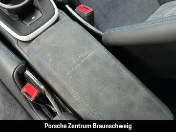 PORSCHE 992 911 Dakar Burmester HA-Lenkung Sportabgas