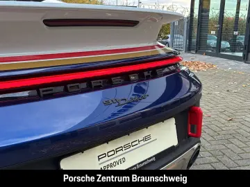 PORSCHE 992 911 Dakar Burmester HA-Lenkung Sportabgas