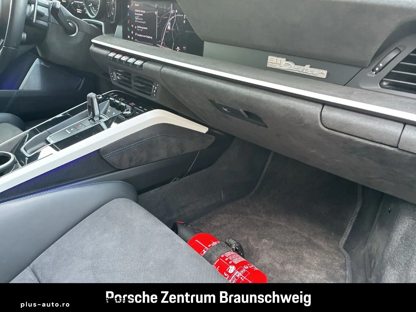 PORSCHE 992 911 Dakar Burmester HA-Lenkung Sportabgas