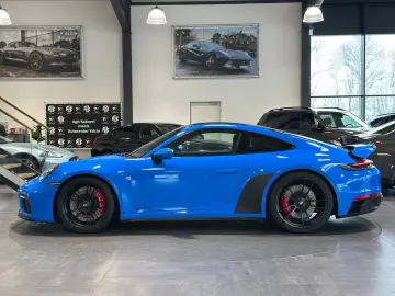 PORSCHE 992 Carrera GTS Coupé PDLS PANO ACC BOSE 18WEGE