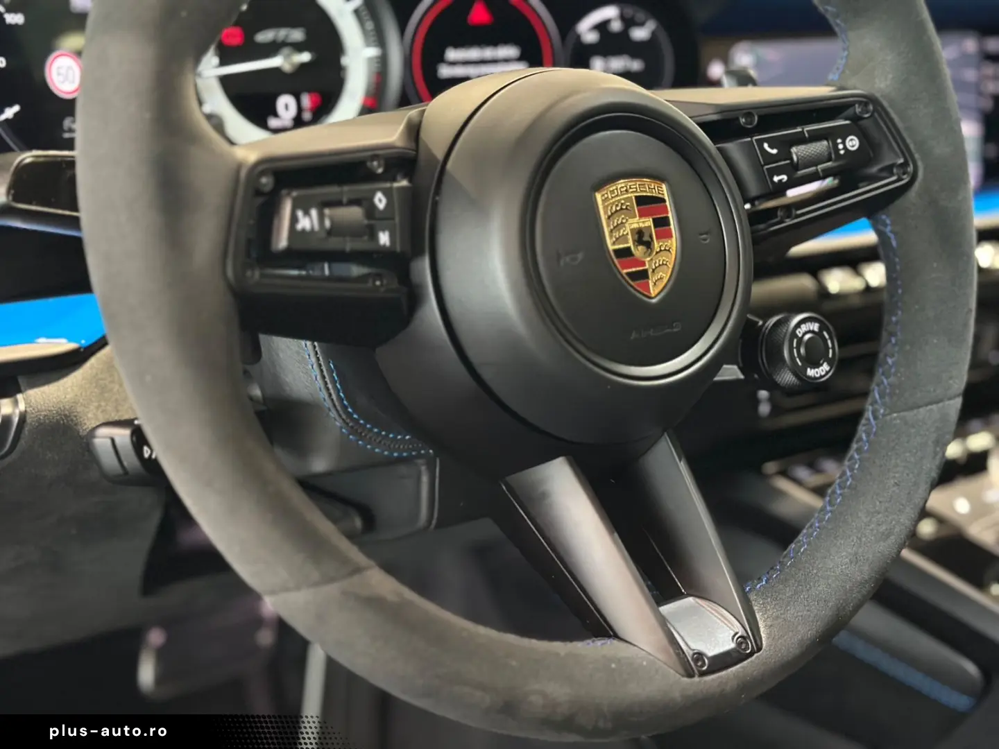 PORSCHE 992 Carrera GTS Coupé PDLS PANO ACC BOSE 18WEGE