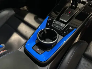 PORSCHE 992 Carrera GTS Coupé PDLS PANO ACC BOSE 18WEGE