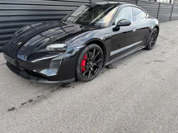 PORSCHE Taycan GTS-PANO-INNO-BOSE-HEAD UP-1.HAND